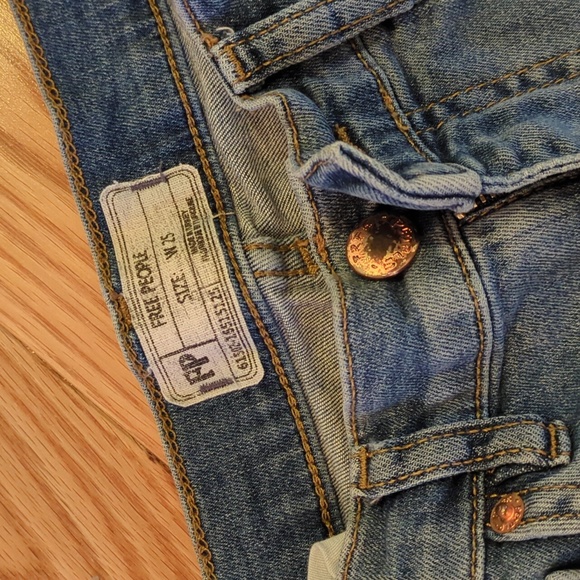 Free People Mid Rise Jeans - Picture 2 of 3